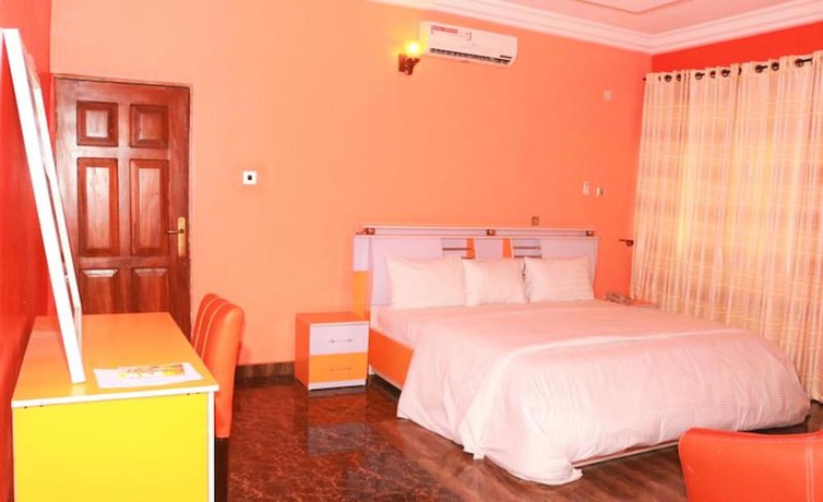 Imagen de la habitación del Hotel Resdon and Suites. Foto 7