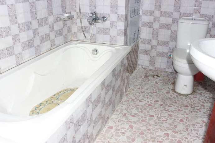 Imagen de la habitación del Hotel Resdon and Suites. Foto 13