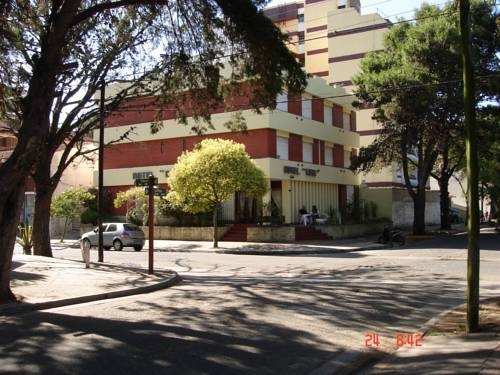 Imagen general del Hotel Resi San Bernardo. Foto 2