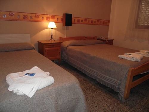 Imagen de la habitación del Hotel Resi San Bernardo. Foto 18
