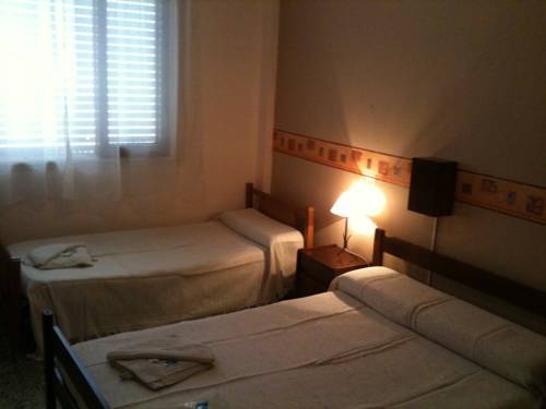Imagen de la habitación del Hotel Resi San Bernardo. Foto 20