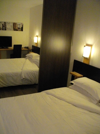 Imagen de la habitación del Hotel Residella House. Foto 6