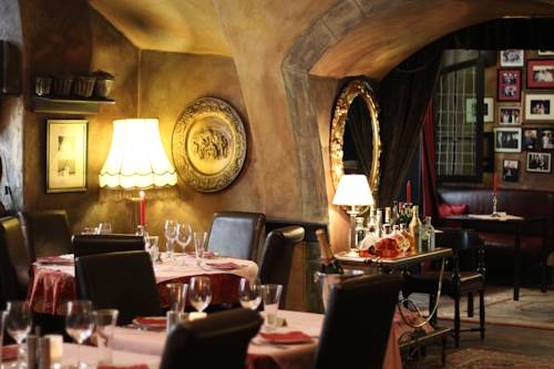 Imagen del bar/restaurante del Hotel Residence 7 Angels. Foto 5