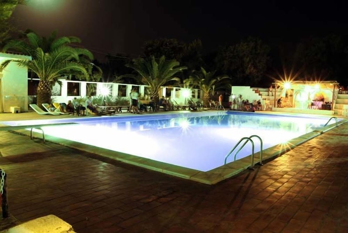Imagen de la piscina del Hotel Residence Adria. Foto 14