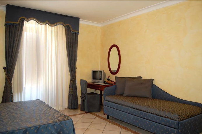 Imagen de la habitación del Hotel Residence Alberghiero Eolie. Foto 2
