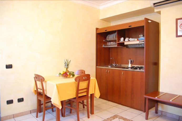 Imagen de la habitación del Hotel Residence Alberghiero Eolie. Foto 8