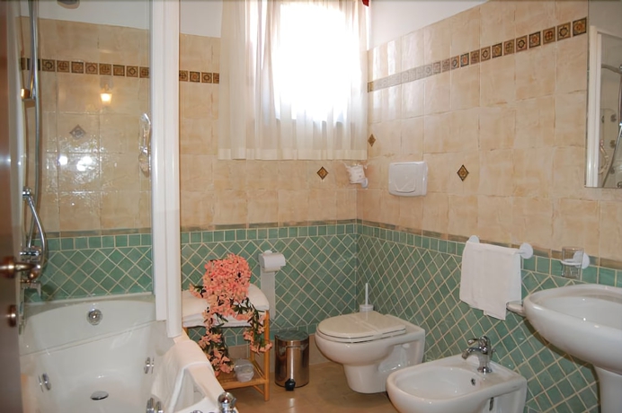 Imagen de la habitación del Hotel Residence Alberghiero Eolie. Foto 17