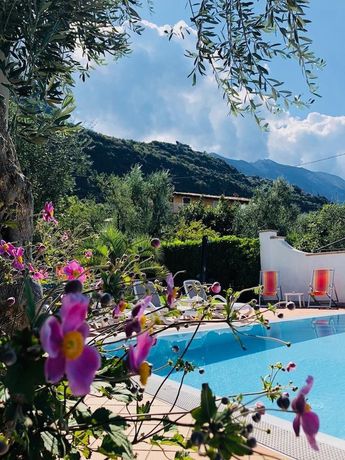 Imagen de la piscina del Hotel Residence Alesi. Foto 17