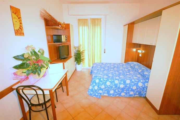 Imagen de la habitación del Hotel Residence Algarve. Foto 7