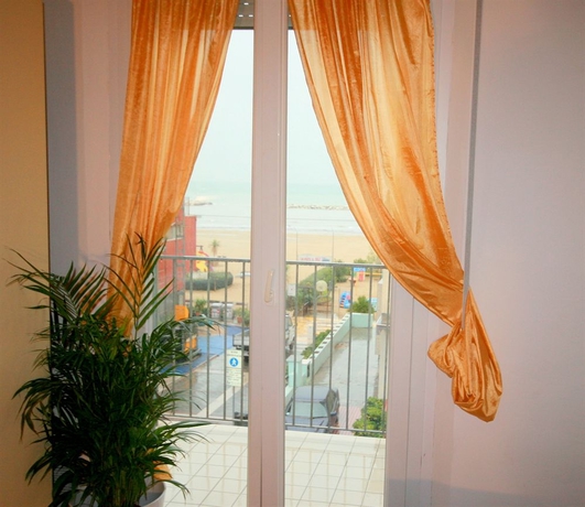 Imagen de la habitación del Hotel Residence Algarve. Foto 8