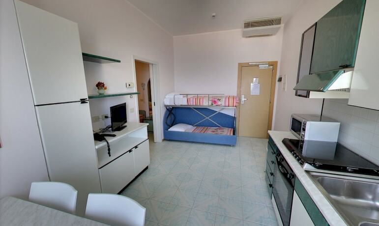 Imagen de la habitación del Hotel Residence Amalfi. Foto 22