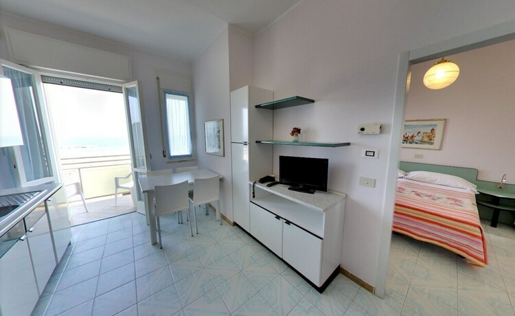 Imagen de la habitación del Hotel Residence Amalfi. Foto 29