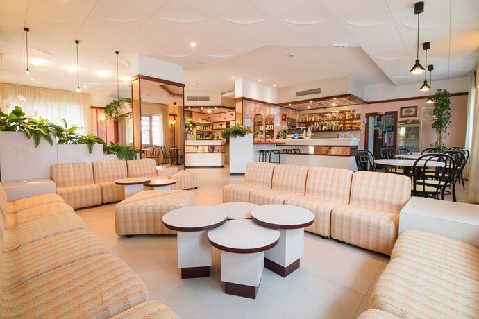 Imagen de los interiores del Hotel Residence Amalfi. Foto 38