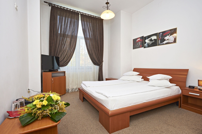 Imagen de la habitación del Hotel Residence Ambient. Foto 7