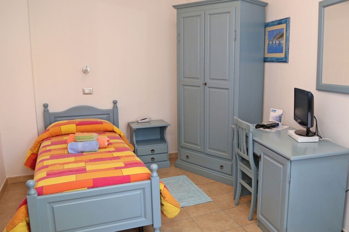 Imagen de la habitación del Hotel Residence Ampurias. Foto 10