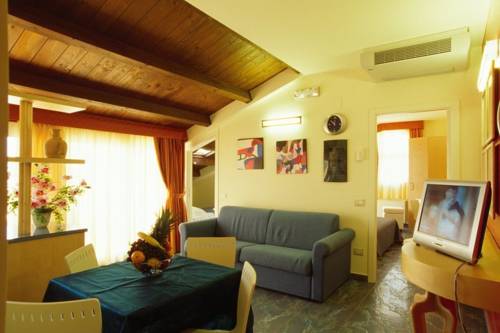 Imagen de la habitación del Hotel Residence Anchisemare, Alba Adri&aacute;tica. Foto 9