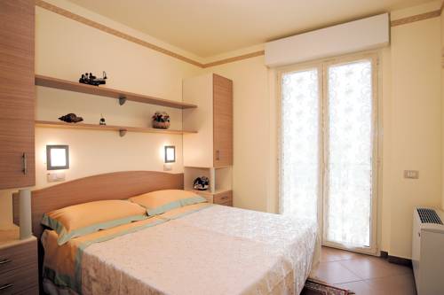 Imagen de la habitación del Hotel Residence Anchisemare, Alba Adri&aacute;tica. Foto 13
