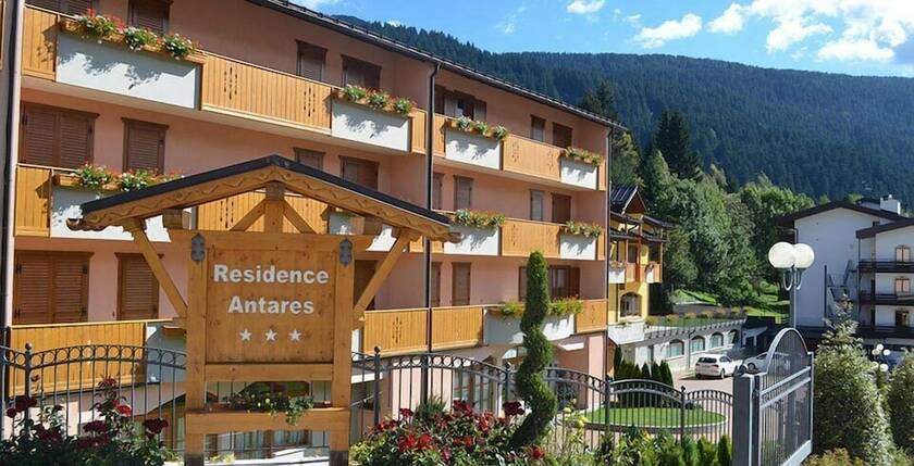 Imagen general del Hotel Residence Antares. Foto 5