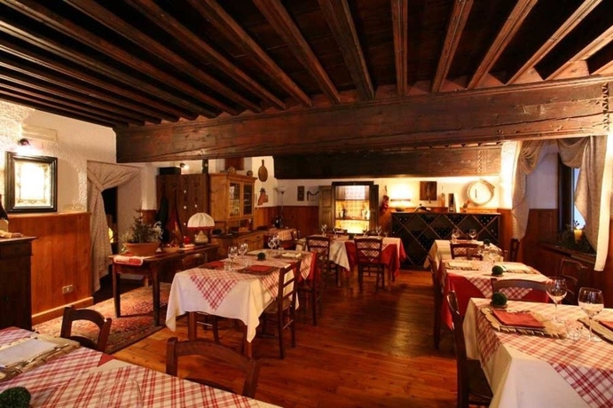 Imagen del bar/restaurante del Hotel Residence Au Vieux Grenier. Foto 4