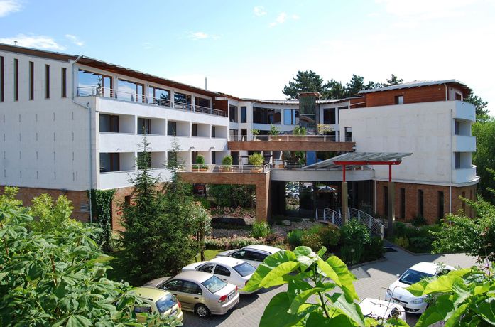 Imagen de los exteriores del Hotel Residence Balaton. Foto 11