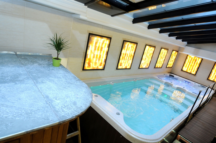 Imagen de la piscina del Hotel Residence Baron. Foto 14