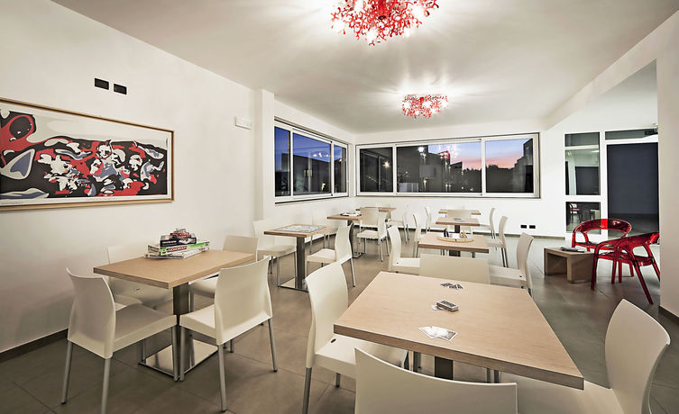 Imagen general del Hotel Residence Blu Modicamare. Foto 2