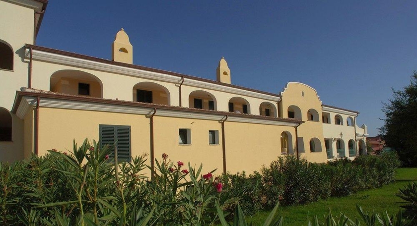 Imagen general del Hotel Residence Cala Liberotto. Foto 10