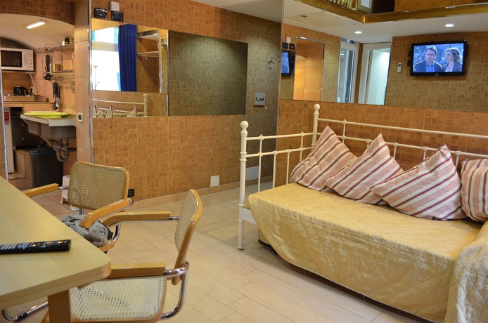 Imagen de los interiores del Hotel Residence Candia. Foto 13