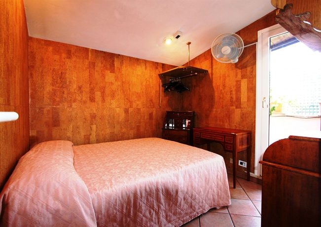 Imagen de la habitación del Hotel Residence Candia. Foto 6