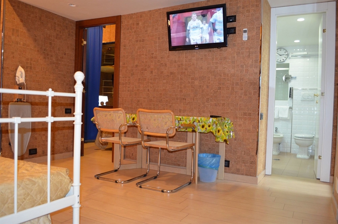 Imagen de la habitación del Hotel Residence Candia. Foto 12