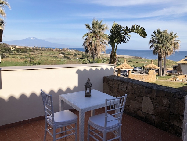 Imagen de la habitación del Hotel Residence Capo Campolato. Foto 6