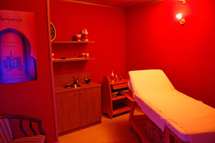 Imagen general del Hotel Residence Capo Campolato. Foto 3