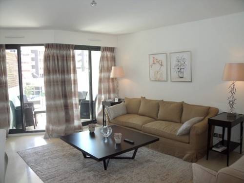 Imagen general del Hotel Residence Carlton Riviera. Foto 1