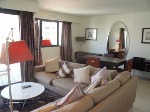 Imagen de la habitación del Hotel Residence Carlton Riviera. Foto 12