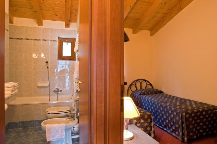 Imagen de la habitación del Hotel Residence Castelli, Pasola. Foto 4