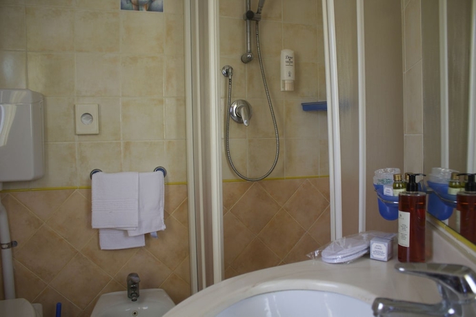 Imagen de la habitación del Hotel Residence Charles. Foto 11