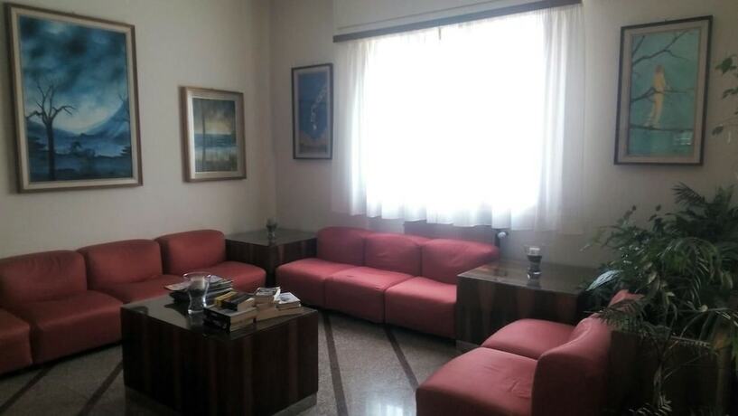 Imagen general del Hotel Residence Cherie. Foto 9