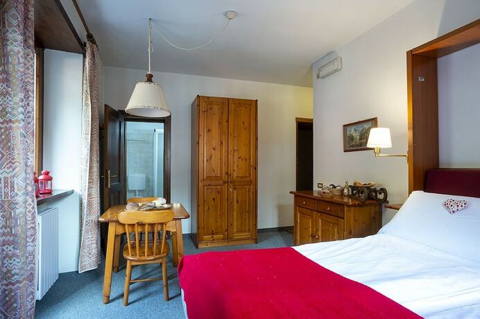 Imagen de la habitación del Hotel Residence Cima Jazzi. Foto 19