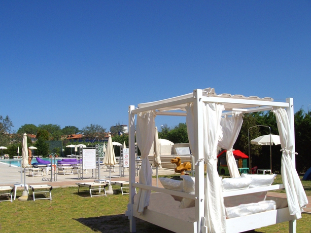 Imagen de los exteriores del Hotel Residence Cleo. Foto 7