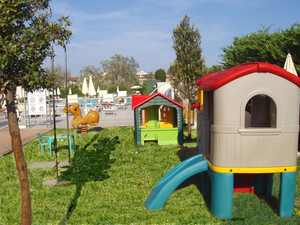 Imagen de los exteriores del Hotel Residence Cleo. Foto 8