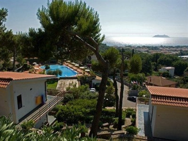 Imagen general del Hotel Residence Costa Di Kair Ed Din. Foto 8