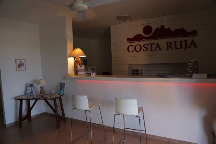 Imagen del bar/restaurante del Hotel Residence Costa Ruja. Foto 1
