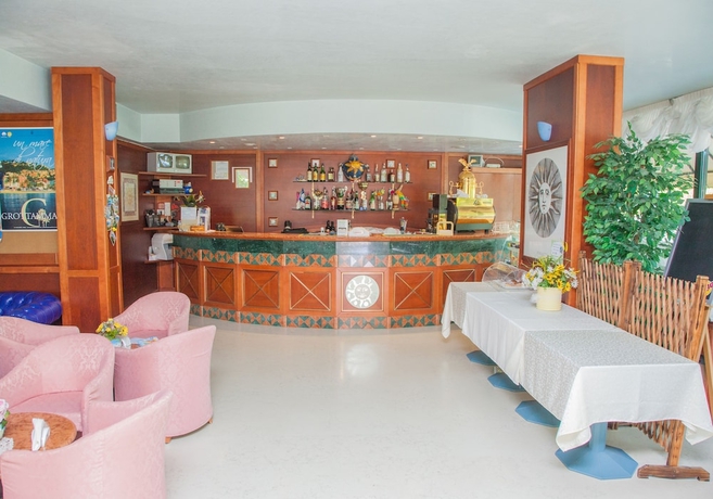 Imagen de los interiores del Hotel Residence Costazzurra. Foto 15