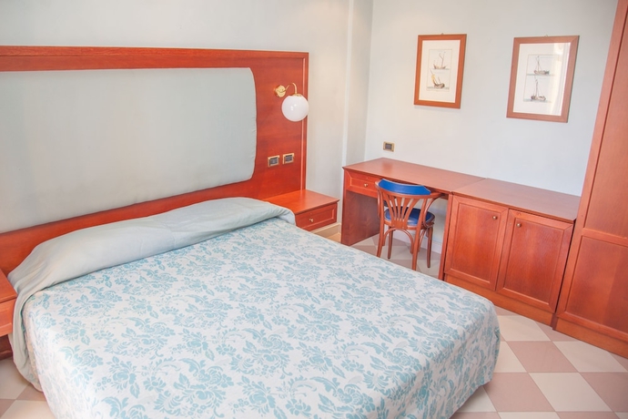 Imagen de la habitación del Hotel Residence Costazzurra. Foto 13