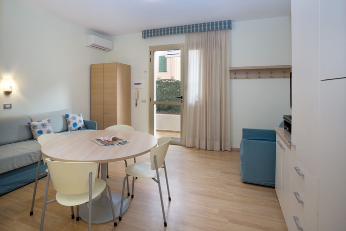 Imagen de los interiores del Hotel Residence Dei Due Porti. Foto 16