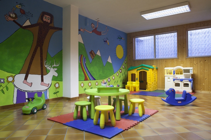 Imagen de los interiores del Hotel Residence Des Alpes, Cavalese. Foto 19