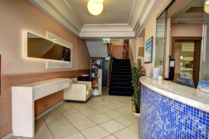 Imagen de los interiores del Hotel Residence Divina. Foto 10