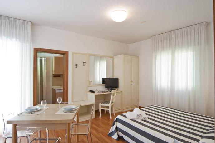 Imagen de la habitación del Hotel Residence Divina. Foto 5