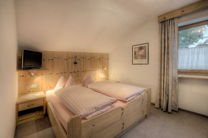 Imagen de la habitación del Hotel Residence Dolomieu. Foto 12