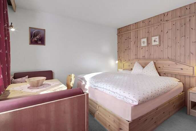 Imagen de la habitación del Hotel Residence Dolomieu. Foto 19